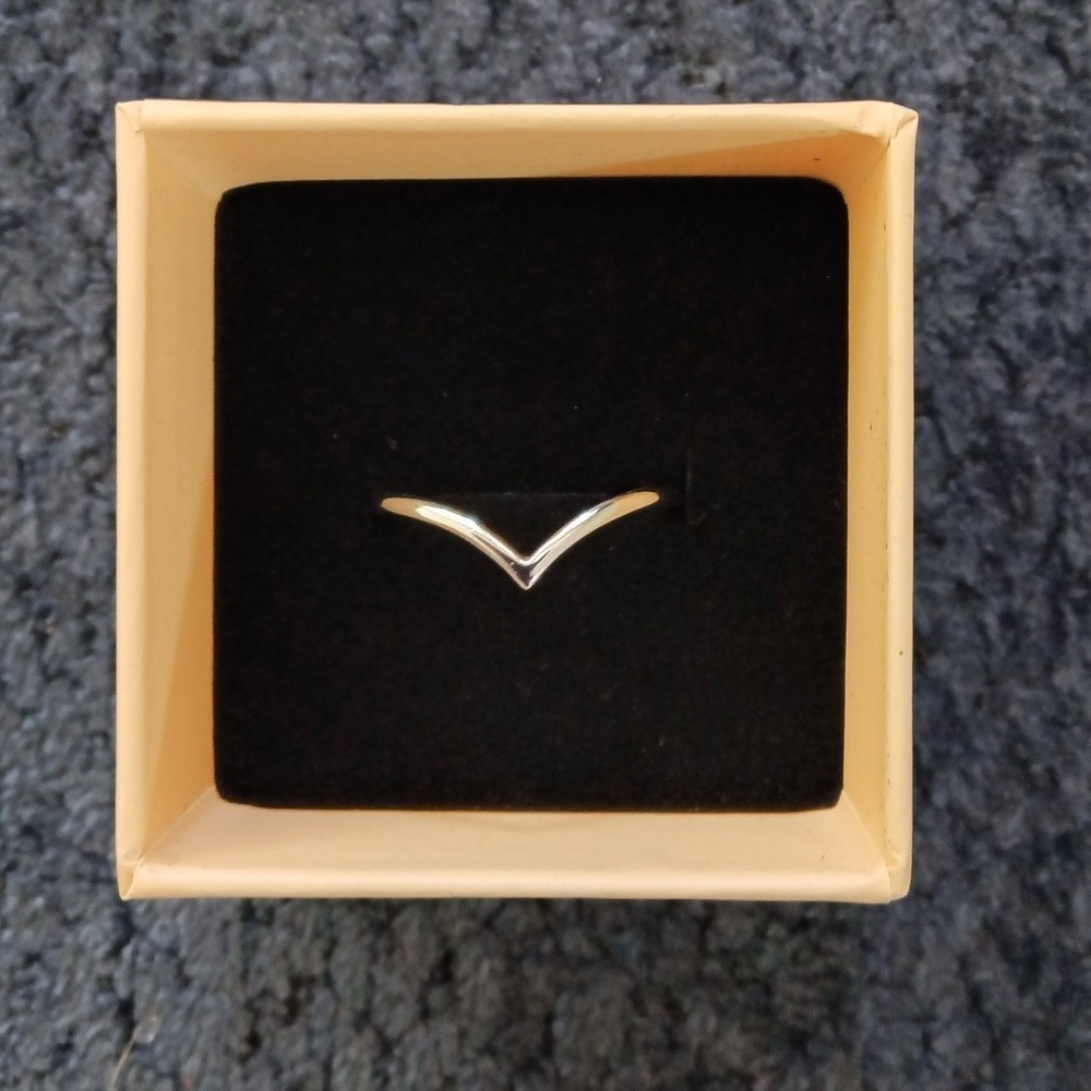 Minimalist Silver Tone Wishbone Chevron Ring Stackable Polished Band with Box